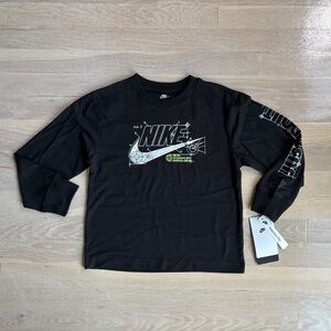 Boys Black Nike Logo Long Sleeve Shirt Size 7 NWT